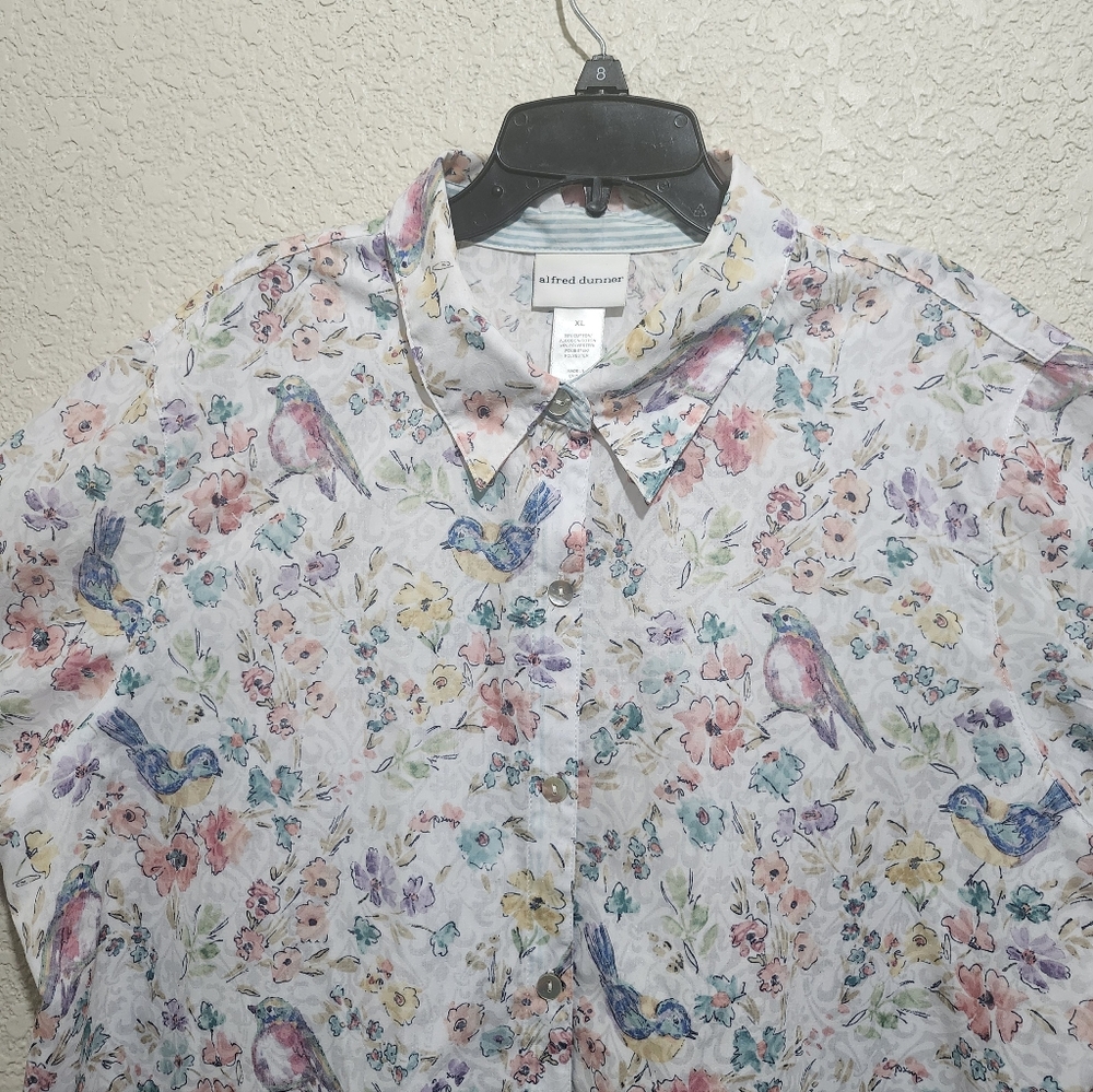 Alfred Dunner White Floral and Birds Button Down Shirt Blouse - Picture 7 of 10